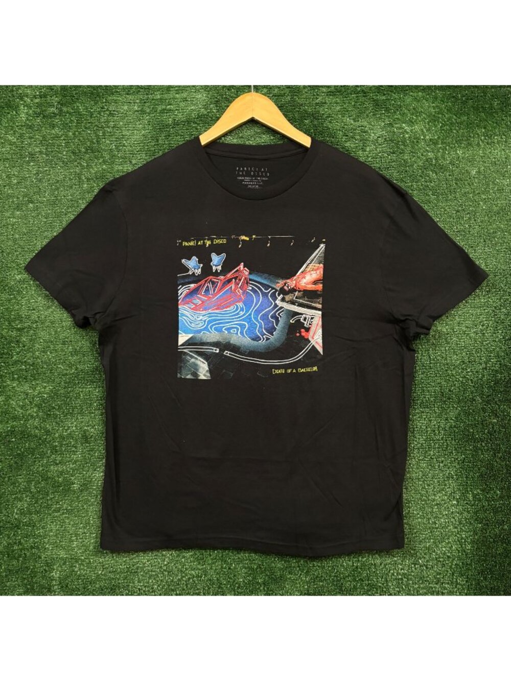 Panic! at the Disco Death of A Bachelor T-Shirt Size Large